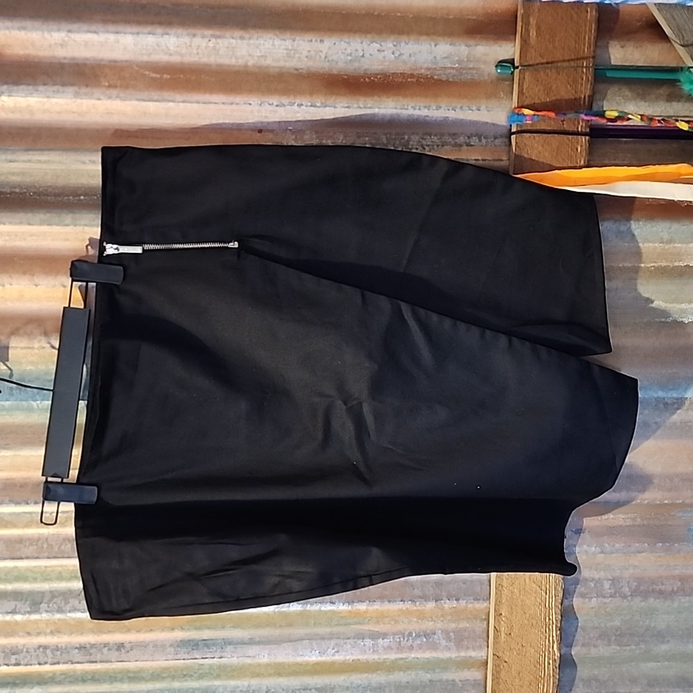Plus size basic black skirt